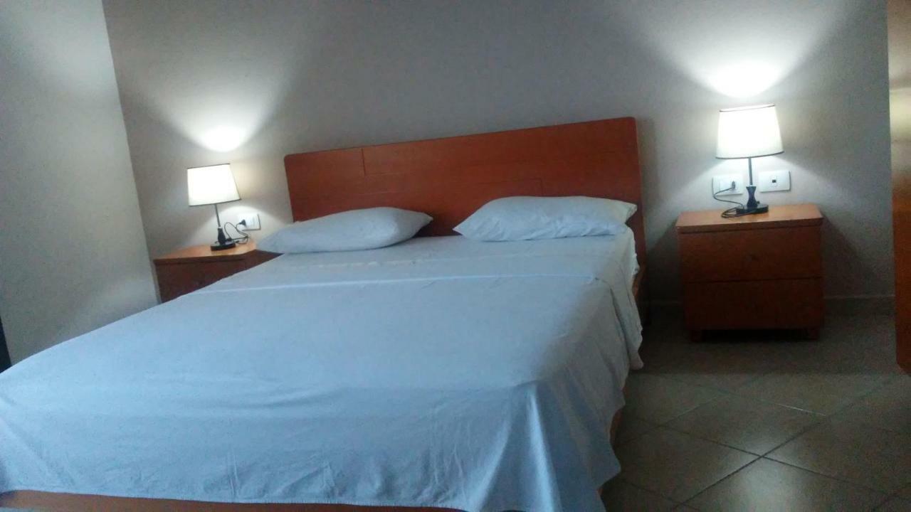 Hotel Majestic คซามิล ภายนอก รูปภาพ