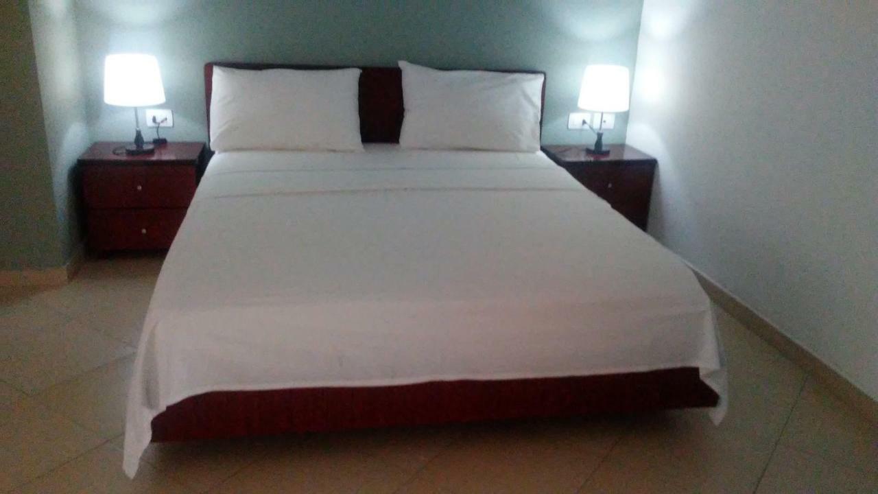 Hotel Majestic คซามิล ภายนอก รูปภาพ